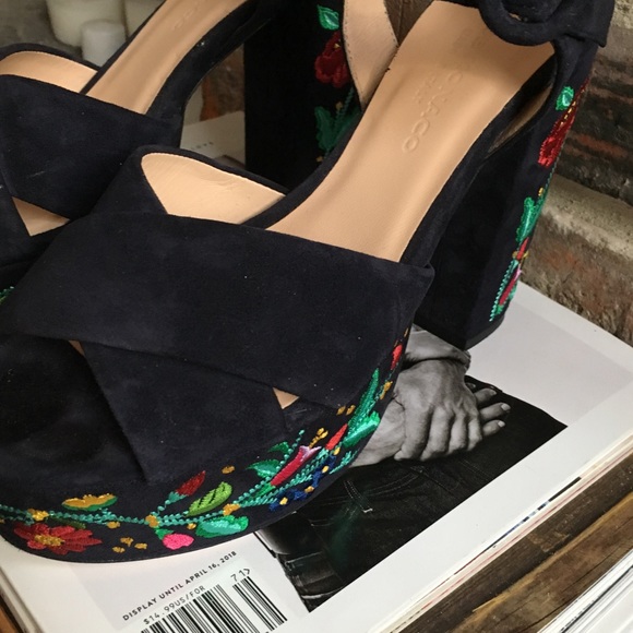 Platforms - Picture 5 of 7